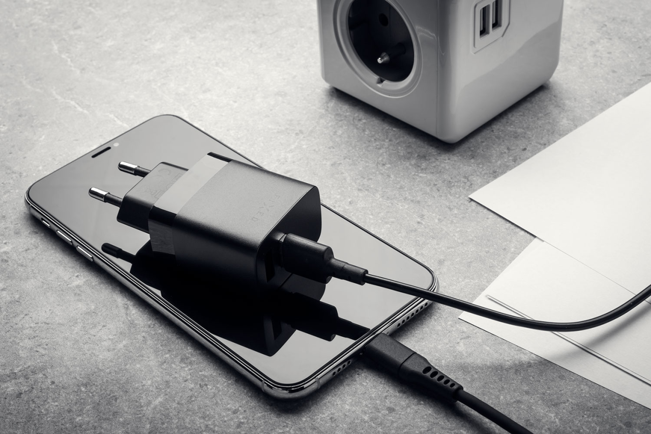 Set síťové nabíječky s 2xUSB výstupem a USB/USB-C kabelu, 1 metr, 17W Smart Rapid Charge - Fixed, černá