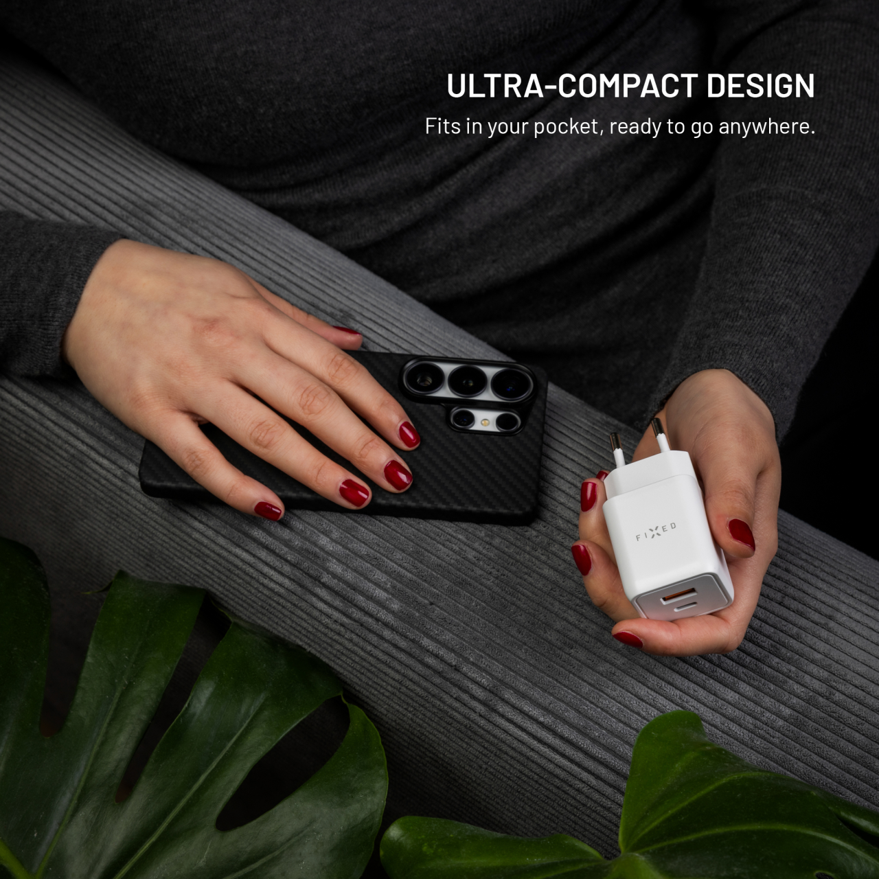 GaN nabíječka do sítě 45W s USB-C a USB výstupem a podporou PD - Fixed Mini, bílá