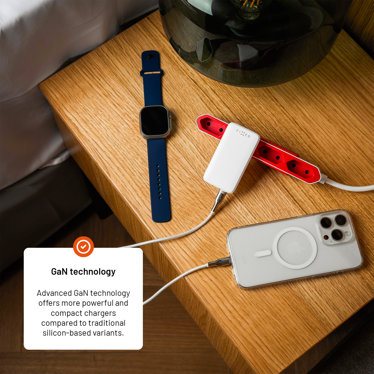 GaN nabíječka do sítě 45W s 2x USB-C výstupem s vyměnitelnými adaptéry - Fixed Slim Traveller, bílá