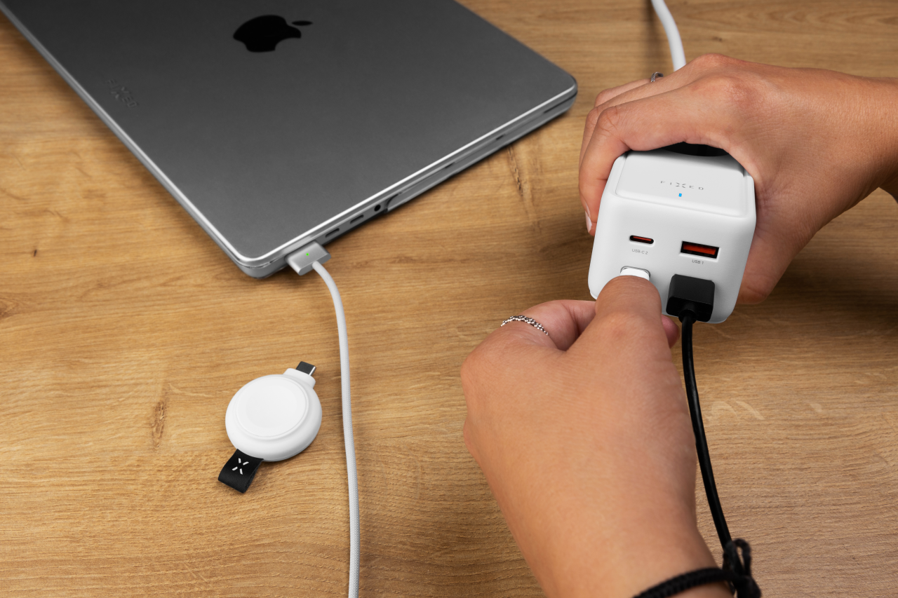 Síťový prodlužovací adaptér 65W s 2x USB-C a 2x USB, GaN III, 3m - Fixed Charging Strip, bílý