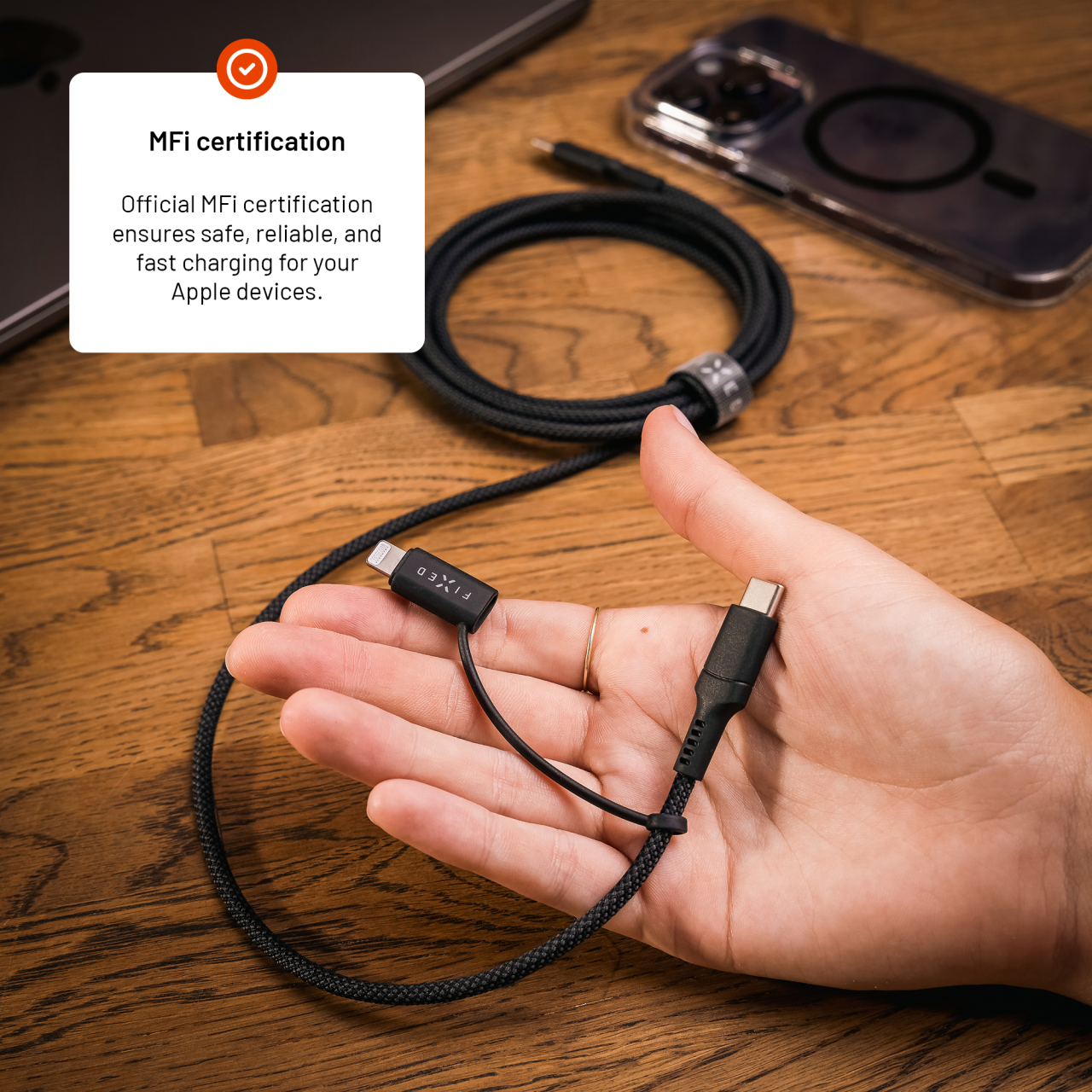 FIXED Nabíjecí a datový opletený kabel s konektory USB-C/USB-C a Lightning adaptérem, PD, 1.2m, MFi, PD 60W, šedý