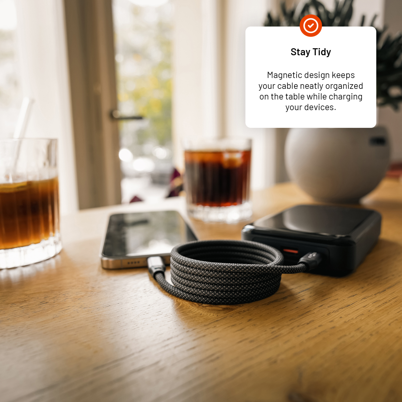 FIXED Magnetický nabíjecí a datový opletený kabel s konektory USB-C/USB-C a podporou PD, 1.2m, USB 2.0, 240W, šedý