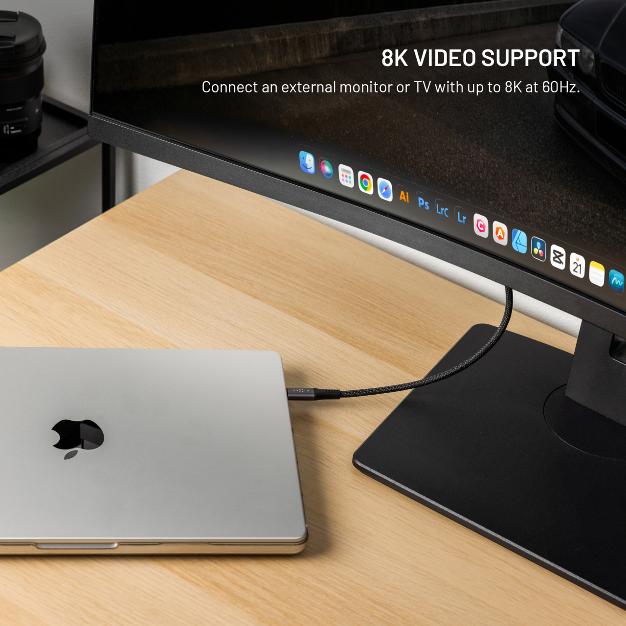 Krátký opletený kabel s konektory USB-C/USB-C, PD 3.1, 0.35m, USB4 Gen3 40Gbps, 8K60Hz, 240W - Fixed Media Cable, černý