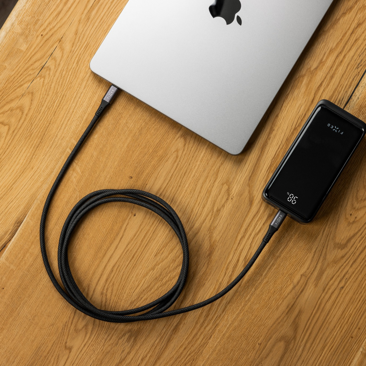Opletený kabel s konektory USB-C/USB-C, PD 3.1, 2m, USB4 Gen3 40Gbps, 8K60Hz, 240W - Fixed Media Cable, černý