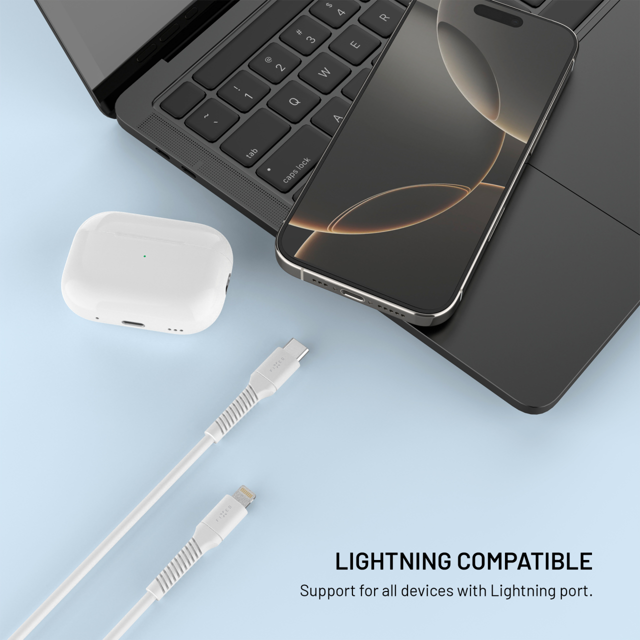Nabíjecí a datový Liquid silicone kabel FIXED s konektory USB-C/Lightning a podporou PD, 1.2m, USB 2.0, 60W, bílý