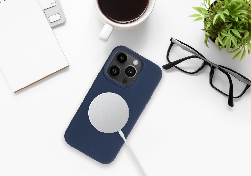 FIXED Kožený zadní kryt MagLeather s podporou MagSafe pro Apple iPhone 16 Pro, modrý