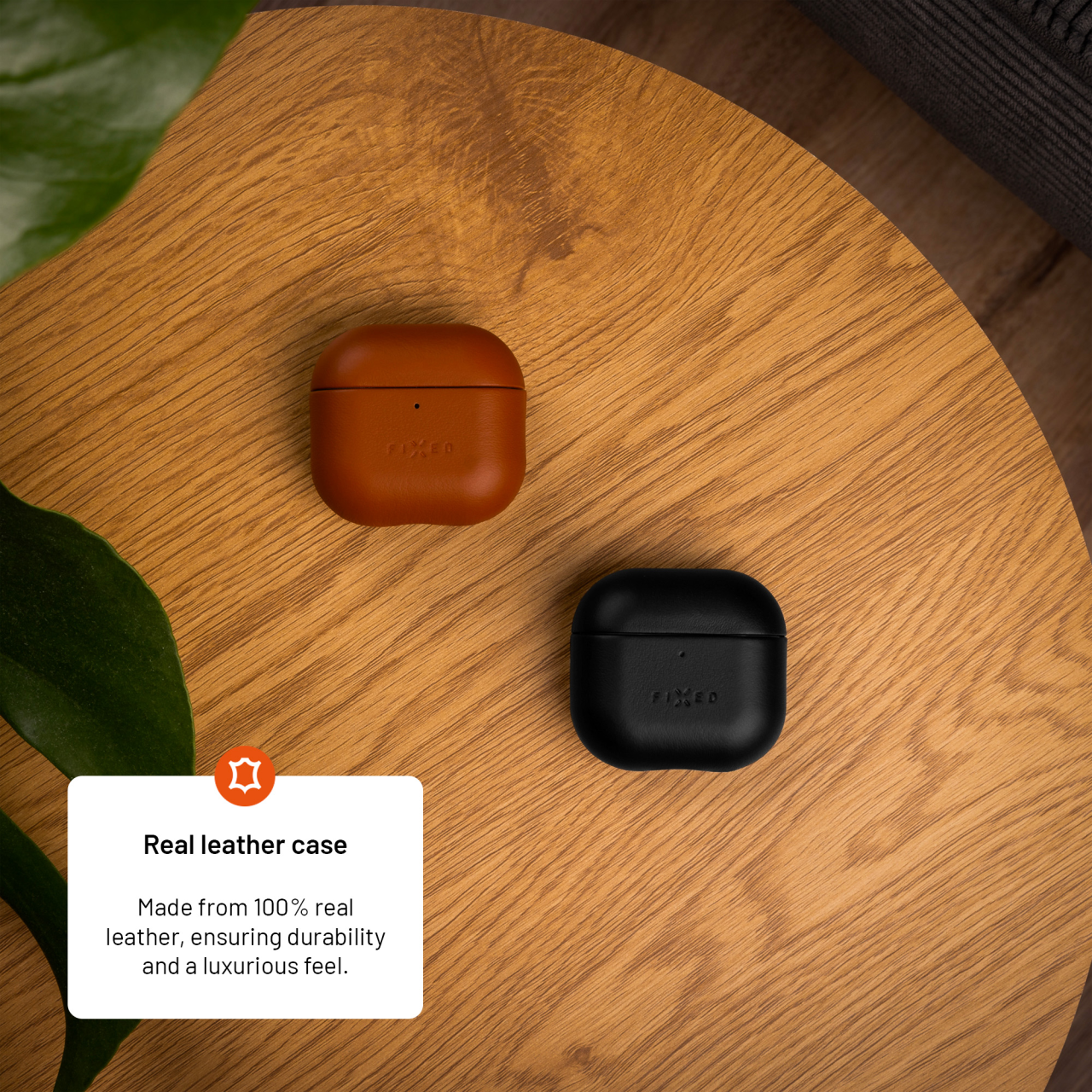 FIXED Kožené pouzdro PodsLeather pro Apple AirPods 4, černé