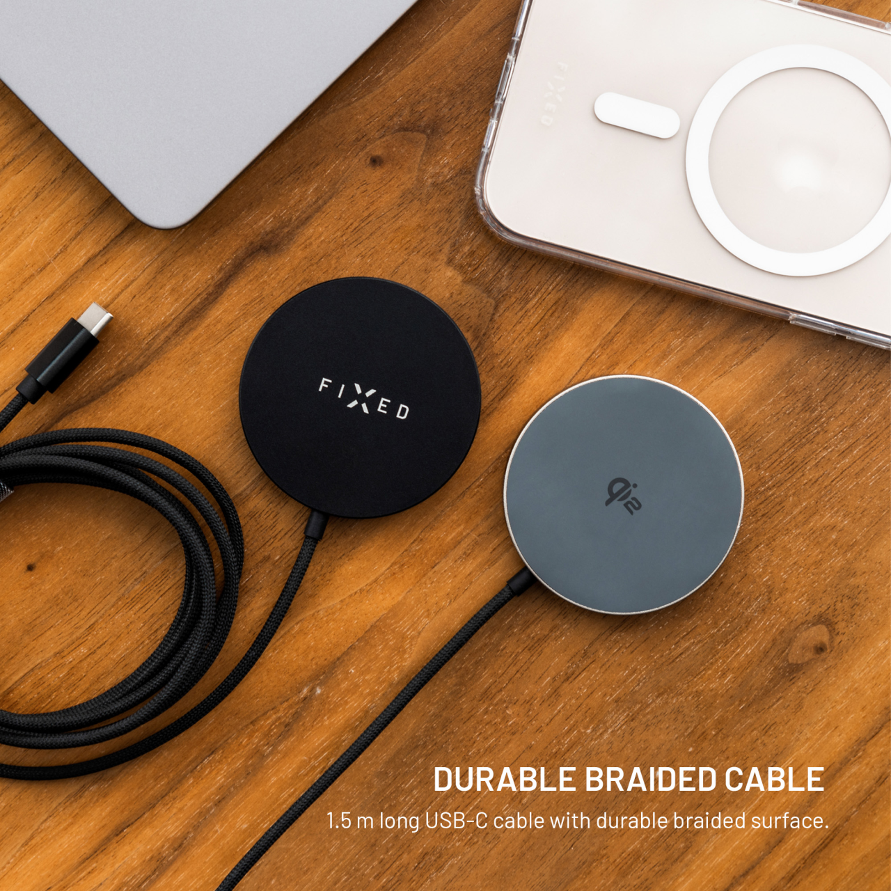 Bezdrátová nabíječka 15W s Qi2, podporou MagSafe - Fixed MagPad Slim, titanová