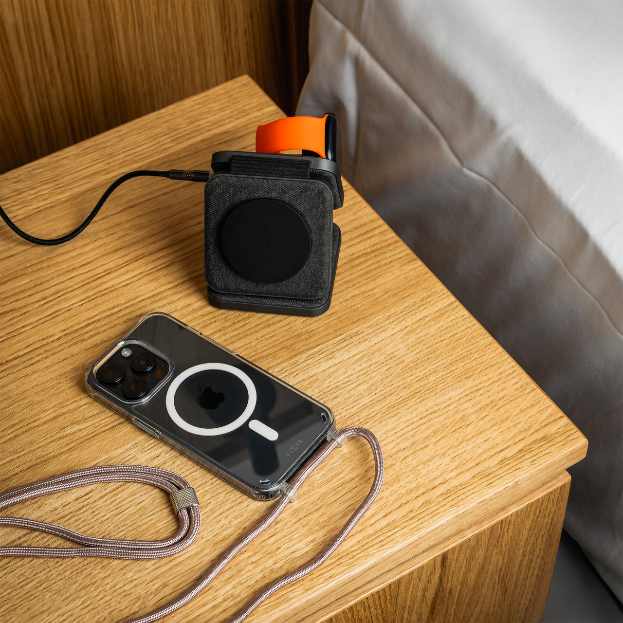 FIXED Pouzdro MagPure Neck s růžovou šňůrkou na krk pro Apple iPhone 16 Pro