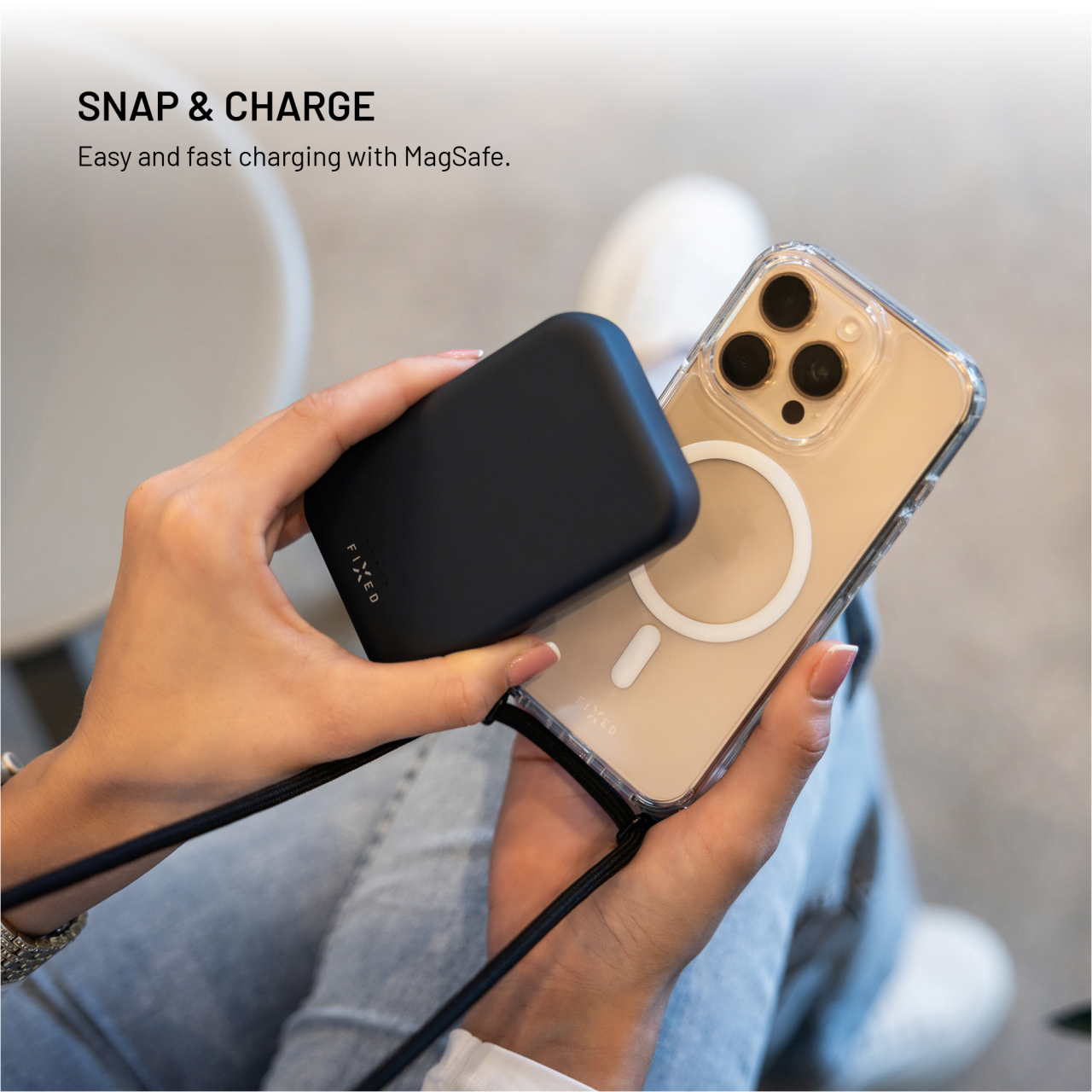 Crossbody FIXED MagPure Neck iPhone Air – čiré pouzdro se šňůrkou