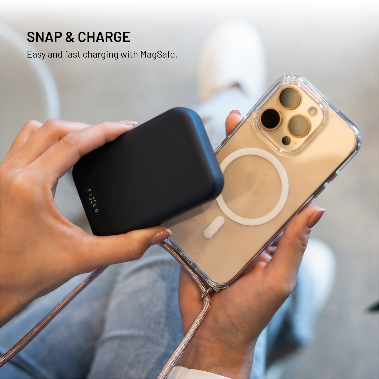 Crossbody FIXED MagPure Neck iPhone 17 Pro Max – čiré pouzdro s růžovou šňůrkou