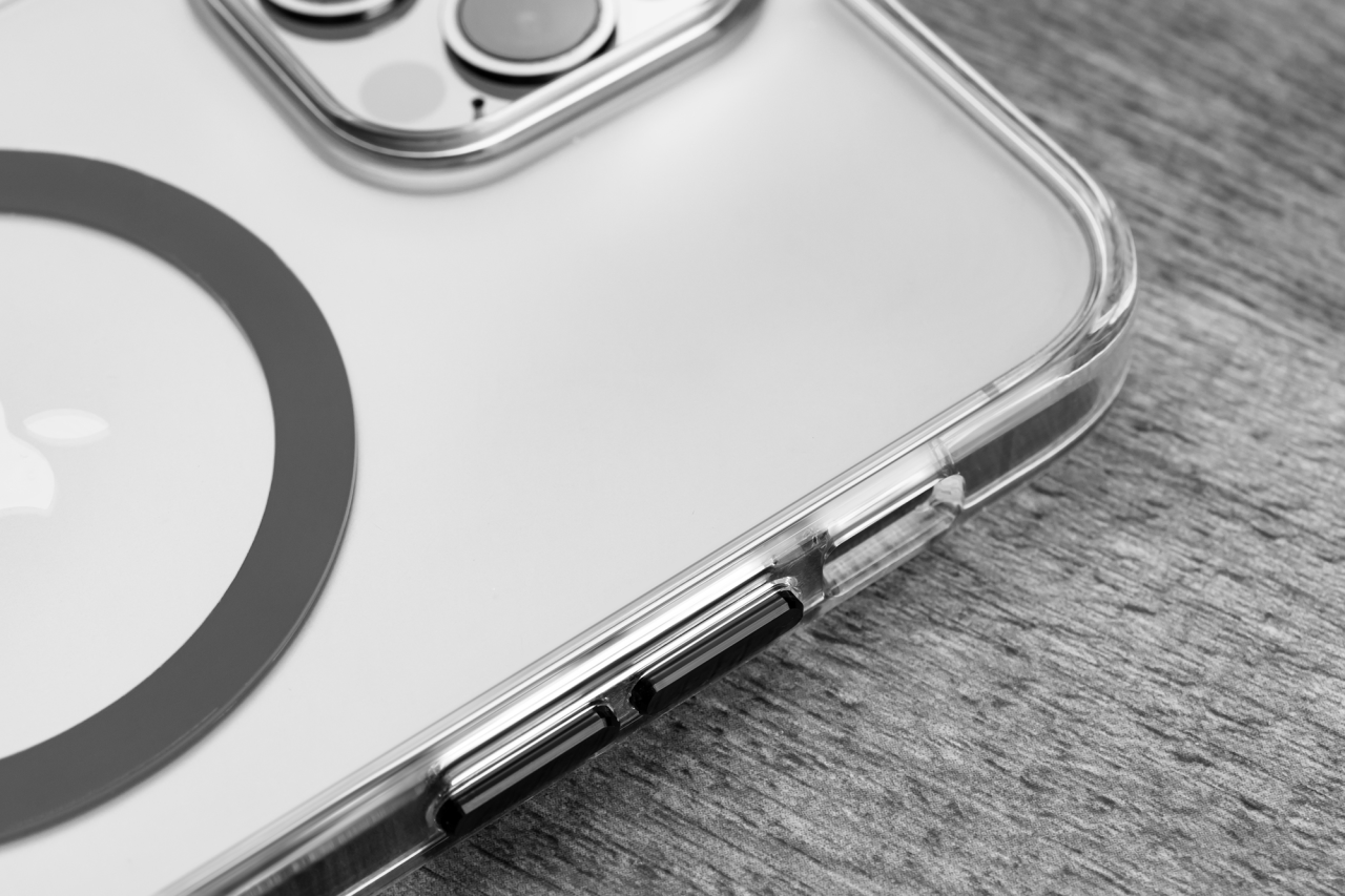 FIXED Zadní kryt MagPurity s podporou Magsafe pro Apple iPhone 13, čirý