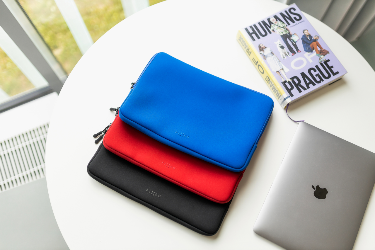 FIXED Neoprenové pouzdro Sleeve pro notebooky o úhlopříčce do 13", černé