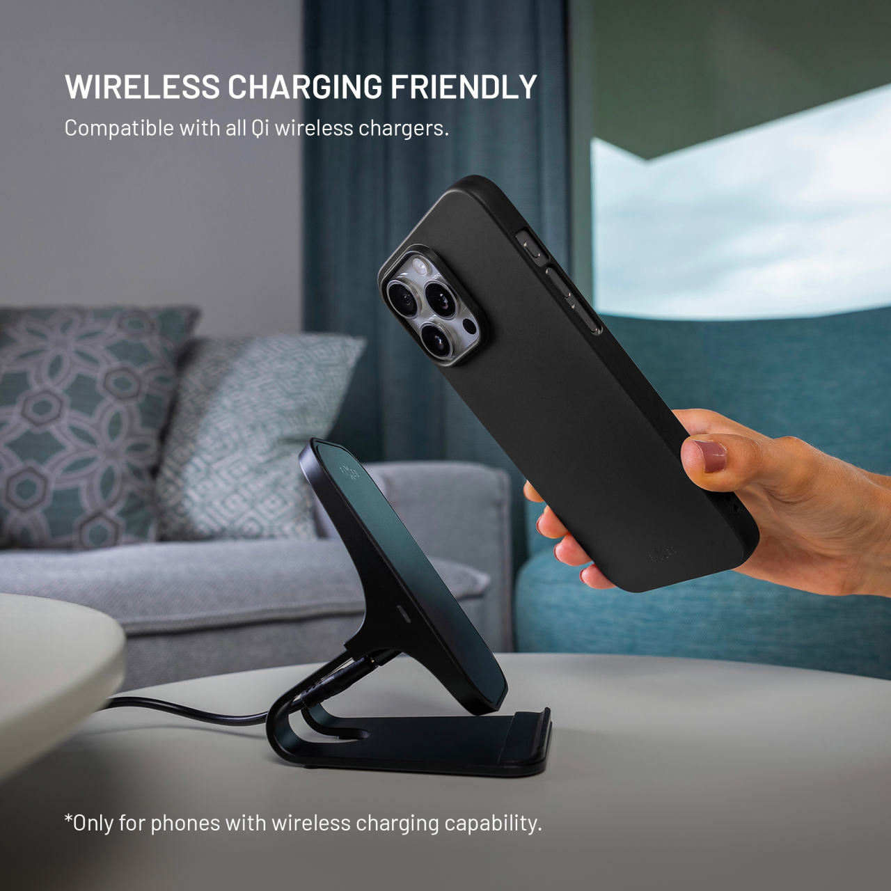 FIXED Zadní pogumovaný kryt Story pro Samsung Galaxy S22 5G, černý