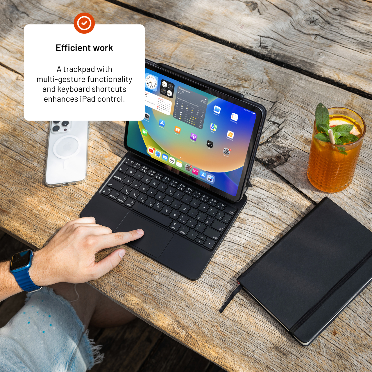 Pouzdro s bezdrátovou klávesnicí pro Apple iPad Pro 11" M4 2024/M5 2025, EN - Fixed Typee, černé
