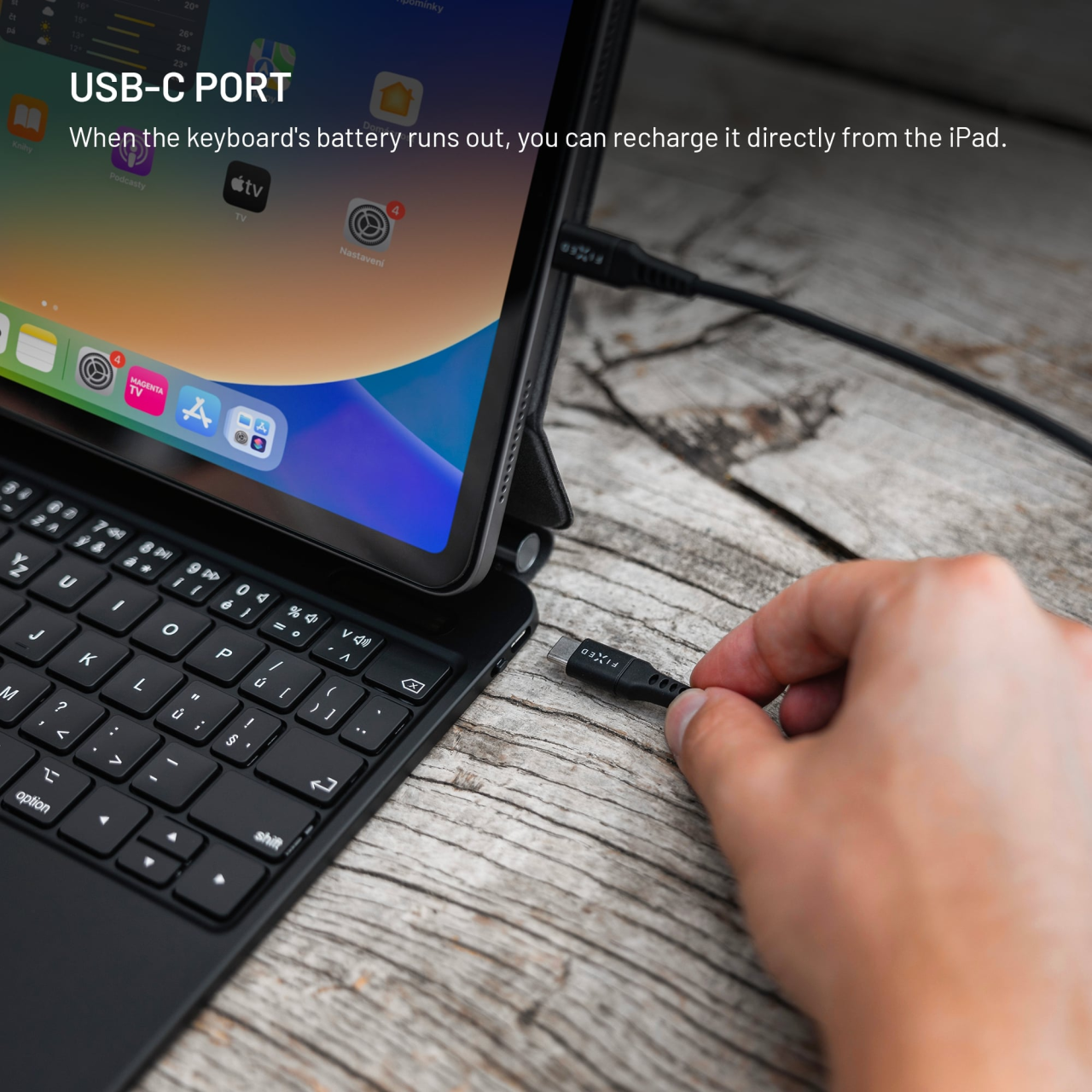 Pouzdro s bezdrátovou klávesnicí pro Apple iPad Pro 12,9" (2018-2022)/iPad Pro 13"/iPad Air 13", CZ - Fixed Typee, černé