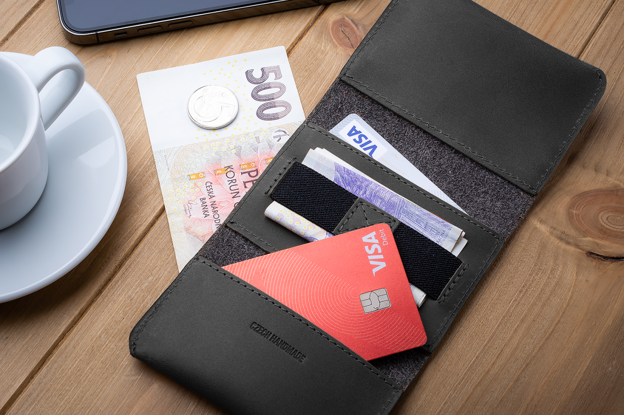 FIXED Kožená peněženka Tripple Wallet z pravé hovězí kůže, černá