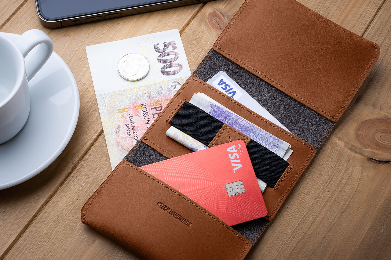 FIXED Kožená peněženka Tripple Wallet z pravé hovězí kůže, hnědá