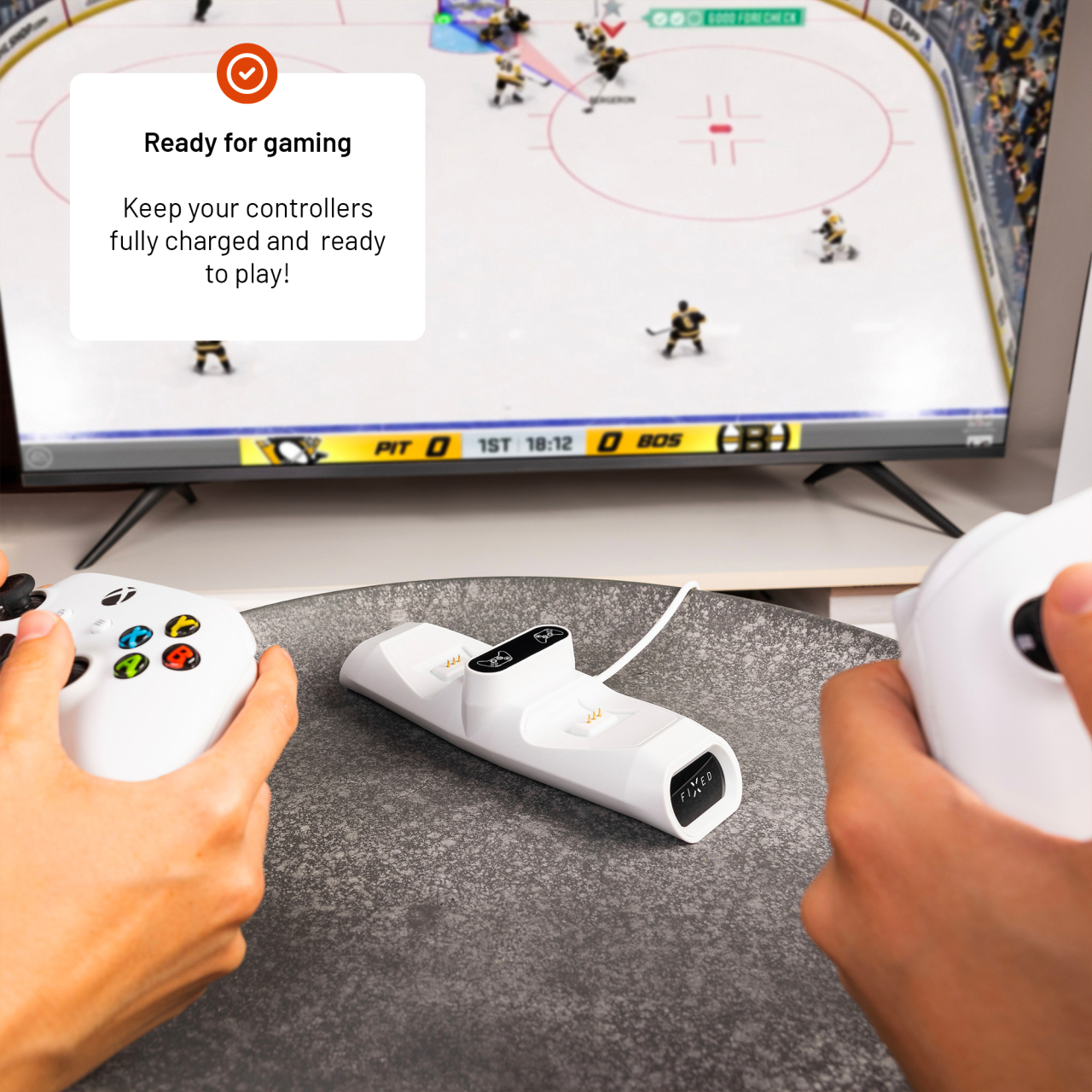 FIXED Dobíjecí stanice pro dva bezdrátové ovladače Xbox Series S, X a One, bílá