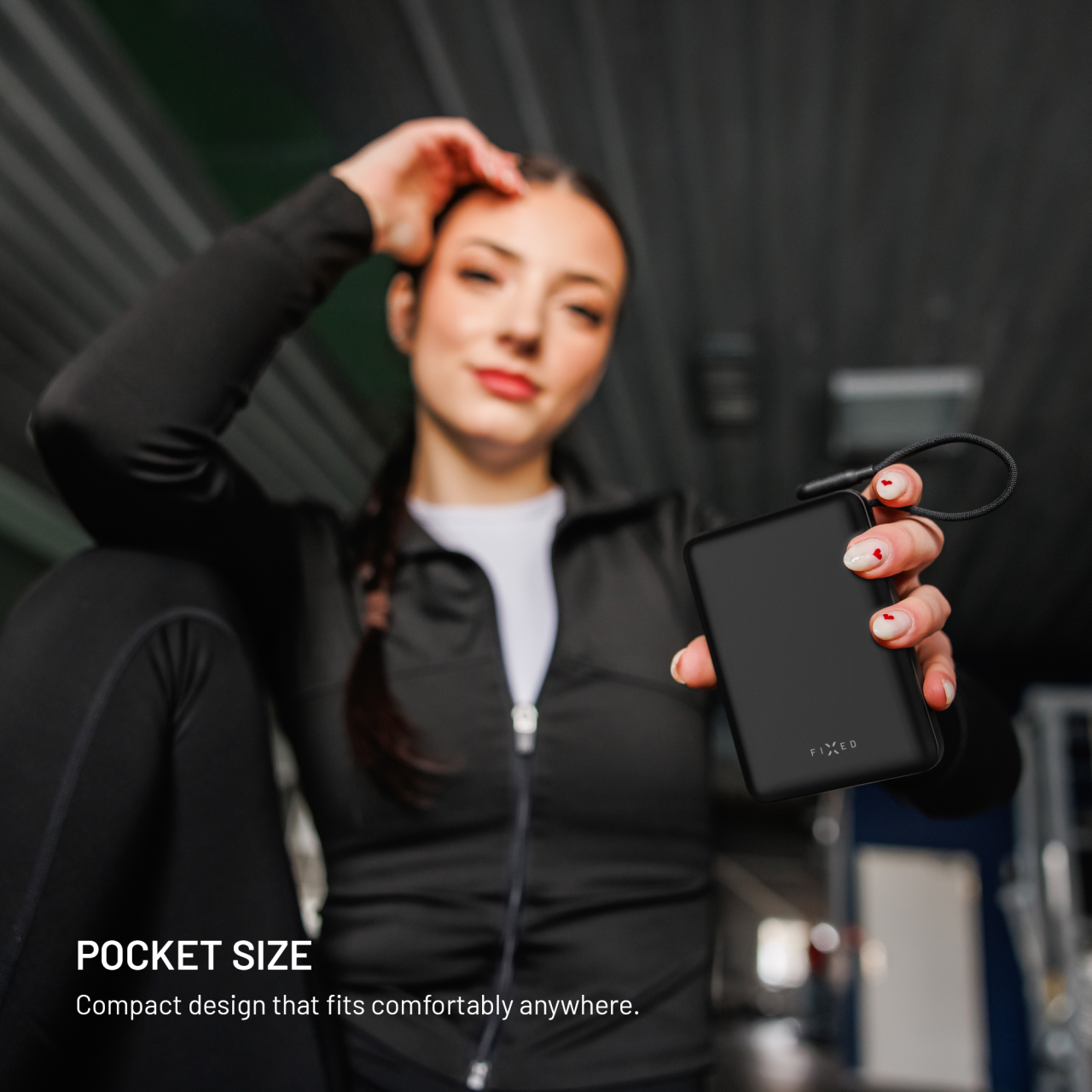 Powerbanka FIXED Zen 20 Loop s LCD displejem a výstupem 40W, 20 000 mAh, černá