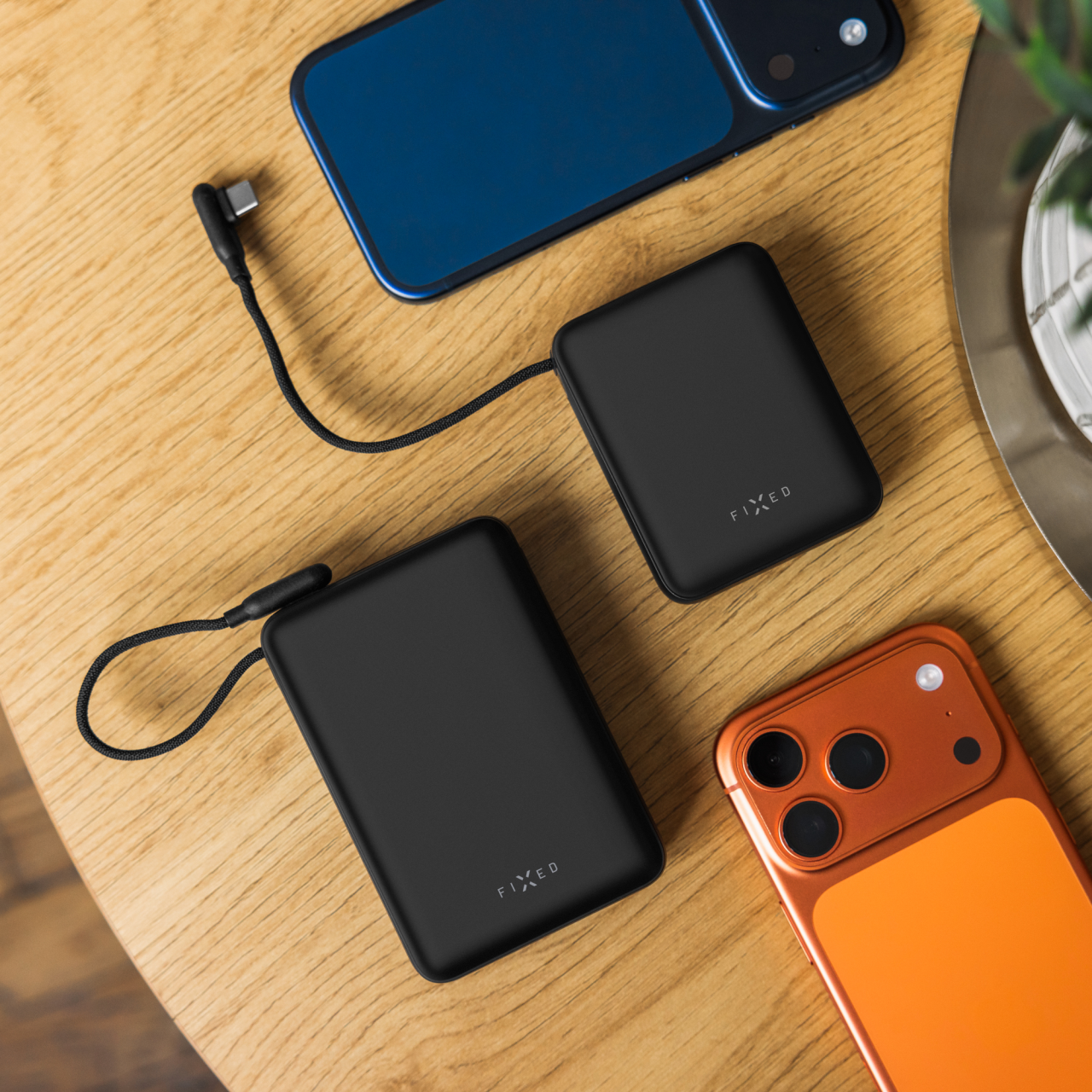 Powerbanka FIXED Zen 20 Loop s LCD displejem a výstupem 40W, 20 000 mAh, černá